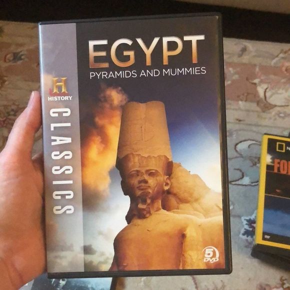 DVD History Bundle - Picture 6 of 16